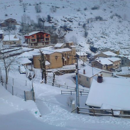 Apartamentos Rurales El Tio Pablo Picos De Europa Tresviso Екстер'єр фото