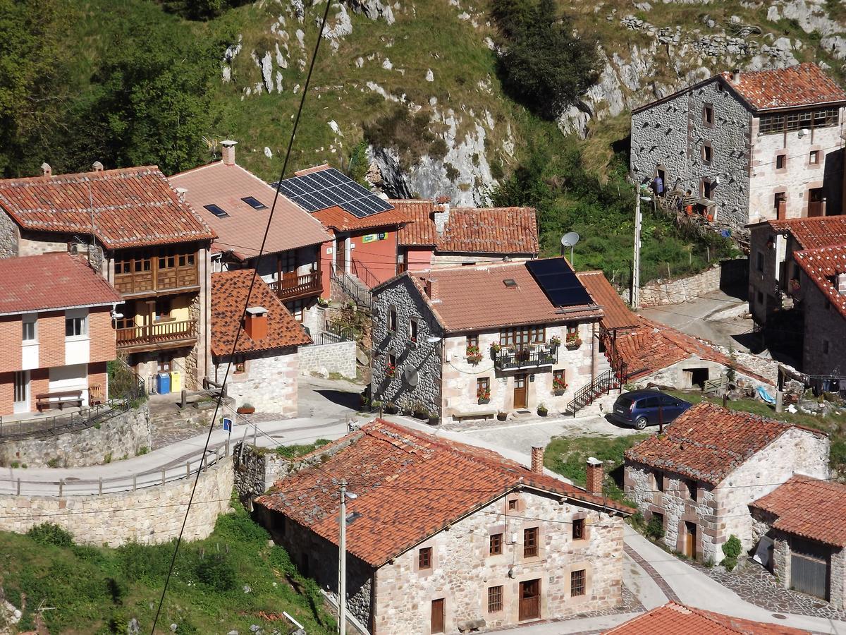 Apartamentos Rurales El Tio Pablo Picos De Europa Tresviso Екстер'єр фото